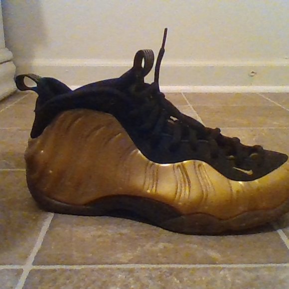 shoes - Picture 3 of 3